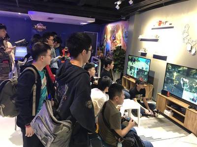 聚合游戲豪杰，八位堂(8BitDo)完美助力天下聚會廣州站游戲開發
